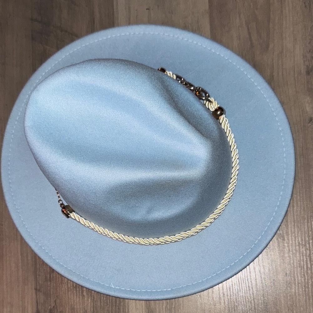 Elegant Blue Women's Hat with Gold Chain Detail